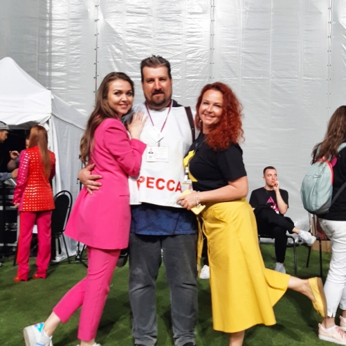 Ольга Мурова, Александр Кондрашкин и Ольга Симонова на стадионе «Зоркий»